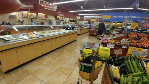 Supermarket «Giant Eagle Supermarket», reviews and photos, 108 W Main St, Louisville, OH 44641, USA