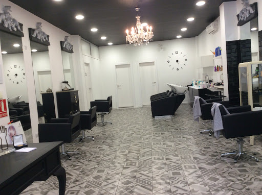 ALAYOR Peluquería BY David ROBLES en Berja, Almería