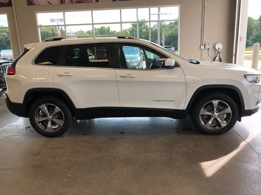 Car Dealer «Wickstrom Chrysler Jeep Dodge Ram», reviews and photos, 660 W Northwest Hwy, Barrington, IL 60010, USA