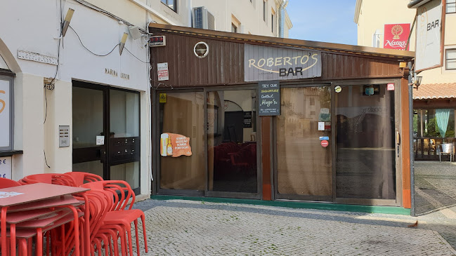 Robertos Bar