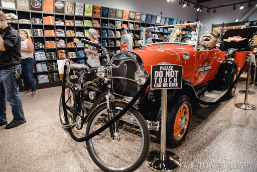 Harley-Davidson Dealer «Pocono Mountain Harley-Davidson», reviews and photos, 4300 Manor Dr, Stroudsburg, PA 18360, USA