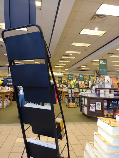Book Store «Barnes & Noble», reviews and photos, 4916 S Broadway Ave, Tyler, TX 75703, USA