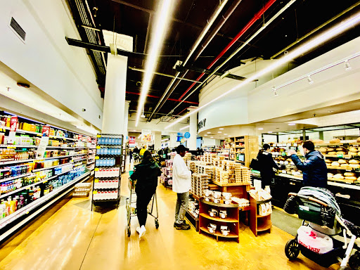 Grocery Store «Whole Foods Market», reviews and photos, 250 7th Ave, New York, NY 10001, USA
