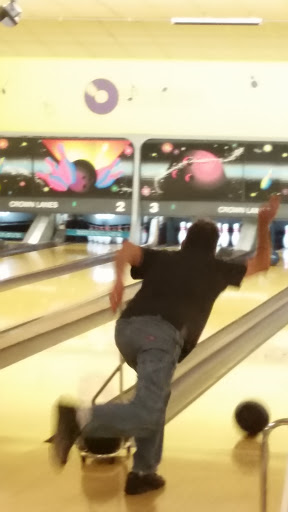 Sports Bar «Crown Lanes Bowling Center & Sports Bar», reviews and photos, 2325 S Federal Blvd, Denver, CO 80219, USA