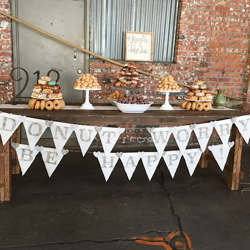 Donut Shop «Daylight Donuts Supershop», reviews and photos, 3121 S Yale Ave, Tulsa, OK 74135, USA