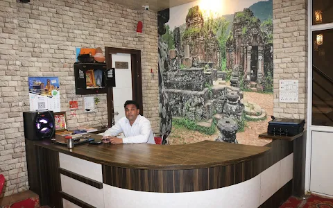 Chalta Firta Restaurant image