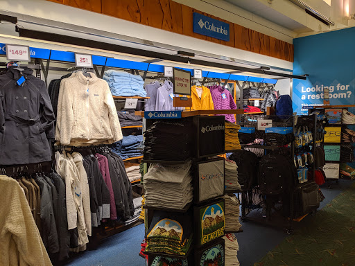 Sportswear Store «Columbia Sportswear Portland Airport Store», reviews and photos, 7000 NE Airport Way #1795, Portland, OR 97218, USA