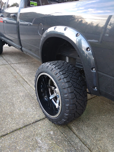 Tire Shop «Ace Auto Repair & Tire Pros», reviews and photos, 8035 15th Ave NE, Seattle, WA 98115, USA