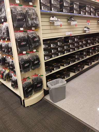 Sporting Goods Store «Academy Sports + Outdoors», reviews and photos, 1101 W Arbrook Blvd, Arlington, TX 76015, USA