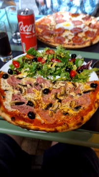 Plats et boissons du Pizzas à emporter PIZZA PER TUTTI à Tulette - n°6