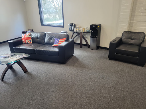 Auto Repair Shop «Kings Cross Automotive - Independent Jaguar & Land Rover Service», reviews and photos, 315 E Reserve St, Vancouver, WA 98661, USA