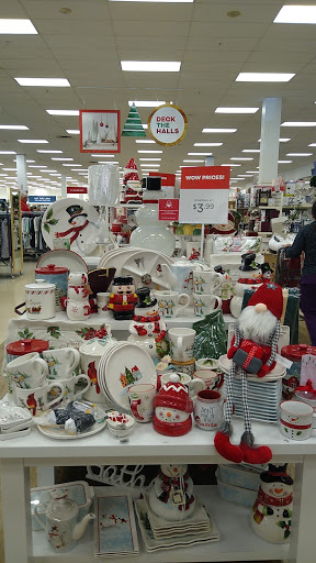 Department Store «Marshalls & HomeGoods», reviews and photos, 1120 Lake Woodlands Dr, The Woodlands, TX 77380, USA