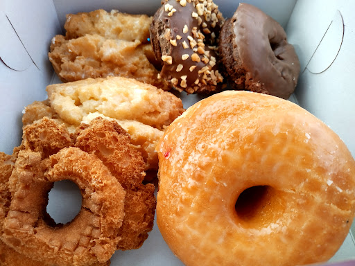 Donut Shop «Leucadia Donut Shoppe», reviews and photos, 1604 N Coast Hwy 101, Encinitas, CA 92024, USA