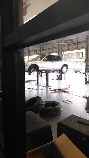 Tire Shop «Firestone Complete Auto Care», reviews and photos, 2587 S Hwy 27, Clermont, FL 34711, USA