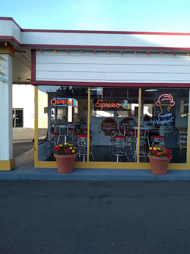 Ice Cream Shop «Scoops Ice Cream & Coffee», reviews and photos, 123 W Heron St, Aberdeen, WA 98520, USA