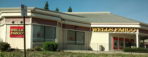 Bank «Wells Fargo Bank», reviews and photos