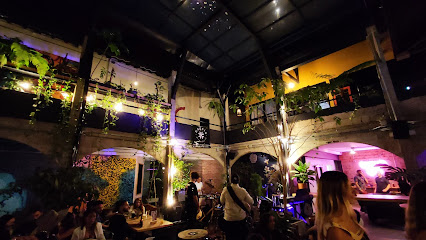 The Garden Bar and Restaurant - Cra. 32d #9-17, El Poblado, Medellín, El Poblado, Medellín, Antioquia, Colombia