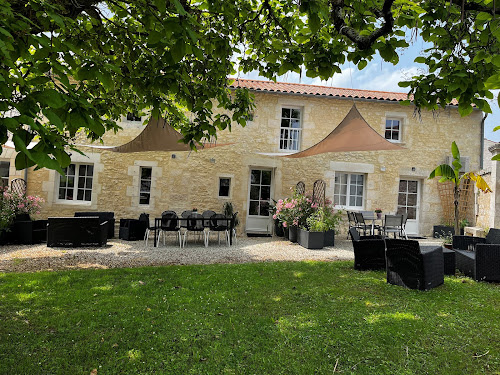 Lodge Les gîtes du Castel Silence Port-d'Envaux