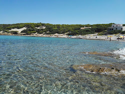 Foto di Spiaggia di Porto Pineddu con più baie piccole
