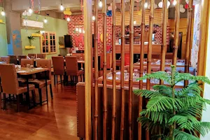Brewboom Restaurant & Cafe image