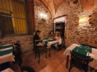 El Carreró - Cafeteria Restaurant - Carrer Major, 14, 16, 17200 Palafrugell, Girona, Spain