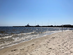 Pensacola Naval Complex Beach'in fotoğrafı geniş bir kıyı şeridi ile birlikte