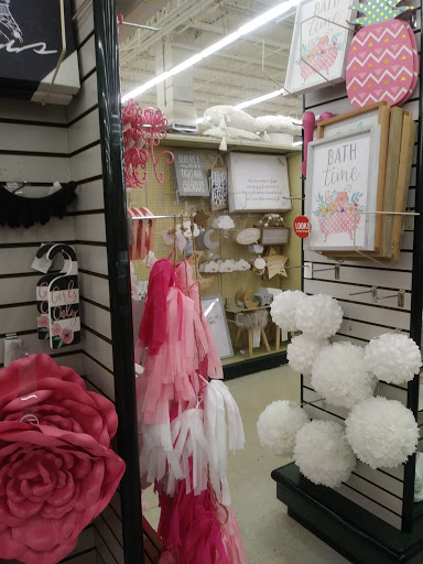 Craft Store «Hobby Lobby», reviews and photos, 6743 Transit Rd, Buffalo, NY 14221, USA