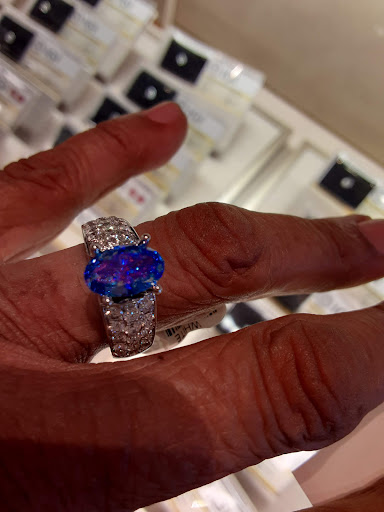 Jewelry Store «Jared The Galleria of Jewelry», reviews and photos, 4240 N Oracle Rd, Tucson, AZ 85705, USA