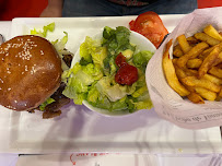 Hamburger du Restaurant français Restaurant Place Bernard à Bourg-en-Bresse - n°2