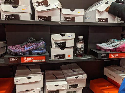 Clothing Store «Nike Factory Store», reviews and photos, 651 Kapkowski Rd #150, Elizabeth, NJ 07201, USA