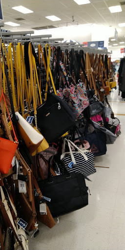 Department Store «Marshalls», reviews and photos, 533 S Broad St, Meriden, CT 06450, USA