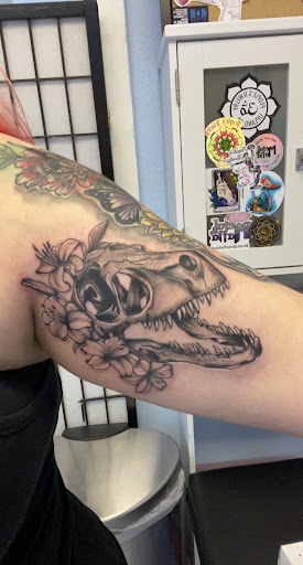 Explore memento mori tattoo ideas, creative tattoo ideas in El Paso, available at R&R tattoo and piercing studio