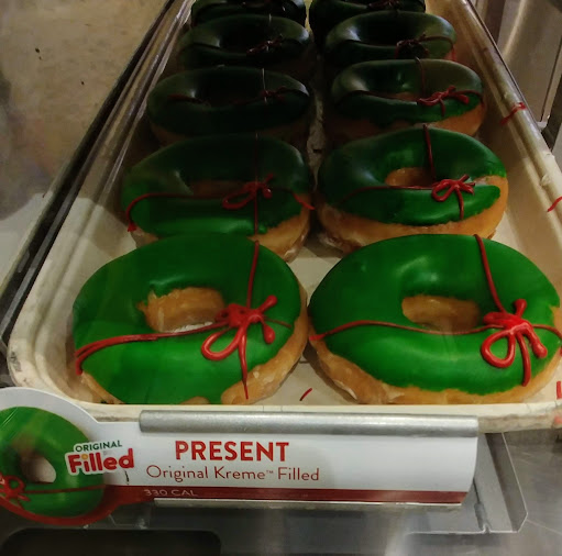Bakery «Krispy Kreme Doughnuts», reviews and photos, 2128 W Brandon Blvd, Brandon, FL 33511, USA