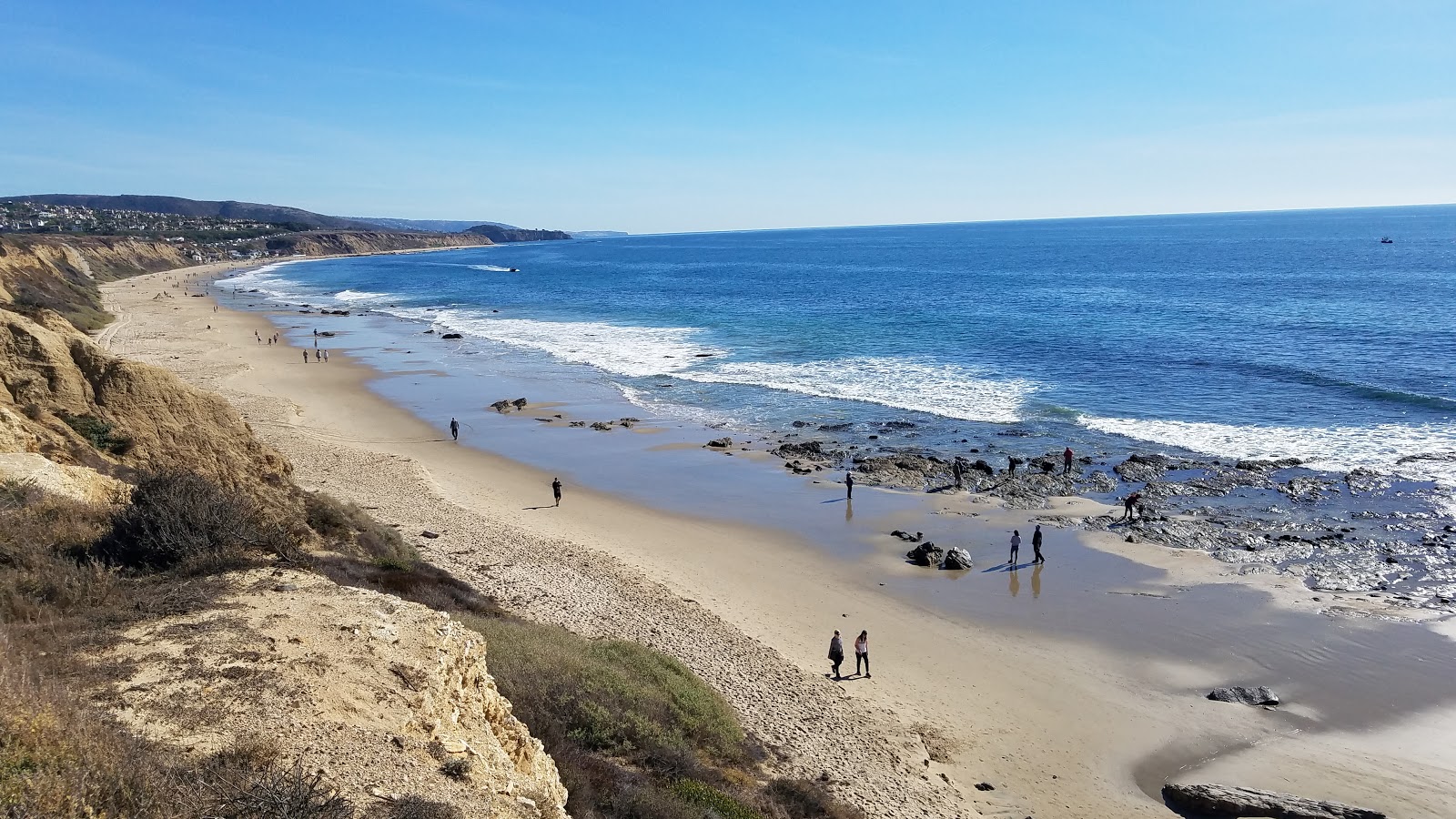 Photo of Crystal Cove Beach surrounded by mountains