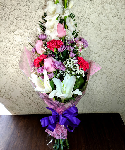 Florist «Ron & Alicia Robinson Florist», reviews and photos, 1610 S Grand Ave, Glendora, CA 91740, USA