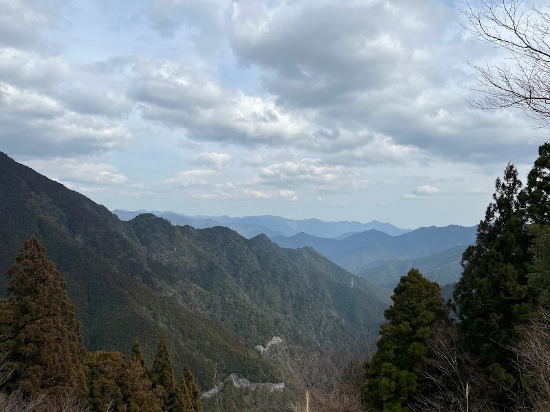 裏向展望駐車場