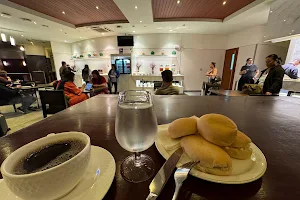 Mabuhay Lounge International NAIA Terminal 2 image