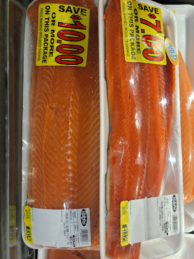 Shopping Mall «La Jolla Village Square», reviews and photos, 8657 Villa La Jolla Dr, La Jolla, CA 92037, USA