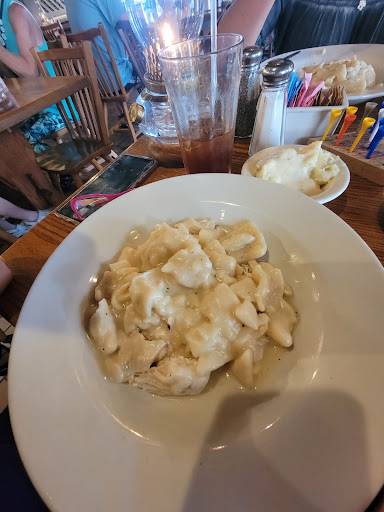 American Restaurant «Cracker Barrel Old Country Store», reviews and photos, 1511 Riverboat Center Dr, Joliet, IL 60431, USA