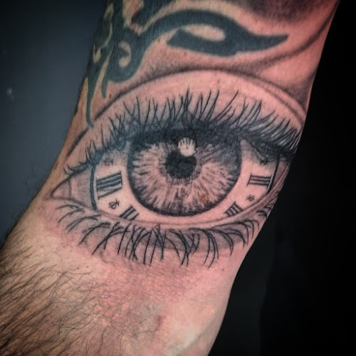 Derek Rodrigues tattoo art studio - Estúdio de tatuagem