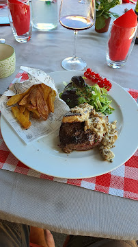 Steak du Restaurant La guinguette de l allée des soupirs à Vallon-en-Sully - n°3