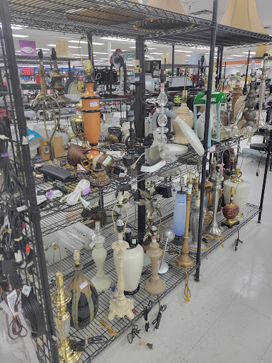 Thrift Store «32nd St & Cactus Goodwill Retail Store & Donation Center», reviews and photos