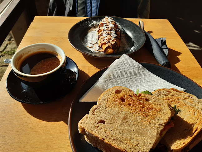 FÁBRICA COFFEE ROASTERS PORTO - Cafeteria