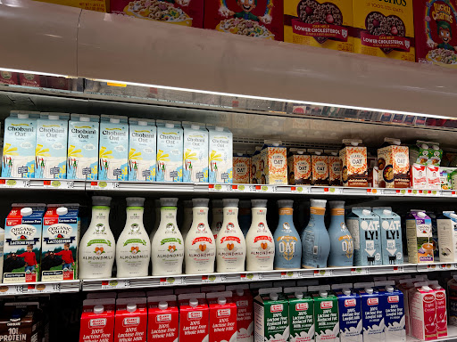 Shopping Mall «Woburn Mall», reviews and photos, 296 Mishawum Rd, Woburn, MA 01801, USA