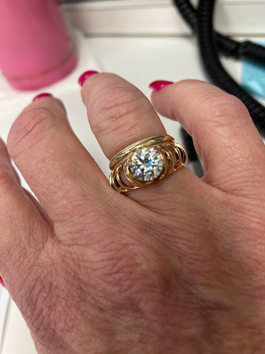 Jewelry Repair Service «First Penn Coins and Jewelry», reviews and photos, 25 Easton Rd, Warrington, PA 18976, USA