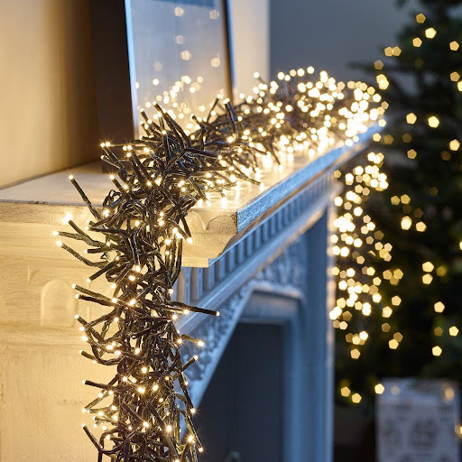 Vicky Sun Christmas Tree & Lights