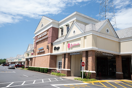 Shopping Mall «Towers Shopping Center», reviews and photos, 2207 Colonial Ave SW, Roanoke, VA 24015, USA