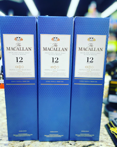 Liquor Store «Paradise Liquor», reviews and photos, 3237 Hilton Rd, Ferndale, MI 48220, USA