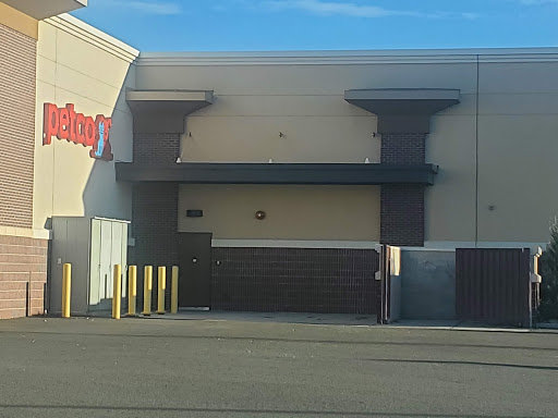 Pet Supply Store «Petco Animal Supplies», reviews and photos, 1320 E Lincoln Way p101, Sparks, NV 89434, USA