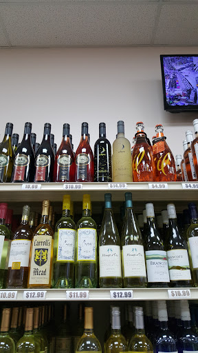 Liquor Store «Woodbury Wine & Liquor Outlet», reviews and photos, 215 Larkin Dr, Monroe, NY 10950, USA